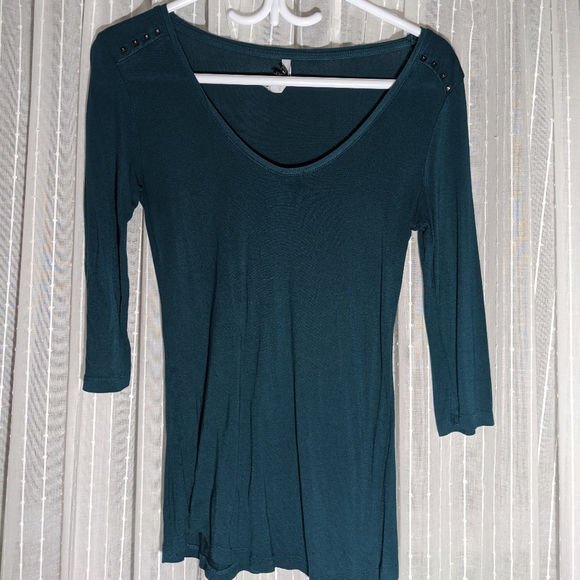 Top - Picture 1 of 3